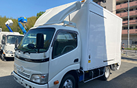 ﾄﾖﾀ ﾀﾞｲﾅﾄﾗｯｸ 1.95tｱﾙﾐﾊﾞﾝ ｻｲﾄﾞﾄﾞｱ 極東ｱｰﾑ式ﾊﾟﾜｰｹﾞｰﾄ 600Kg 10尺 全低床 ｴｱﾃﾞﾌﾚｸﾀｰ ﾗｯｼﾝｸﾞﾚｰﾙ2段 90度ｽﾄｯﾊﾟｰ 総重量4965Kg BKG-XZU504-TQMMF3